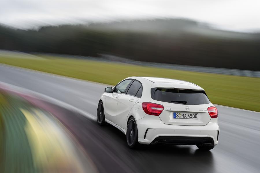 Mercedes-Benz A45 AMG 2013 года  (фото 14 из 55)